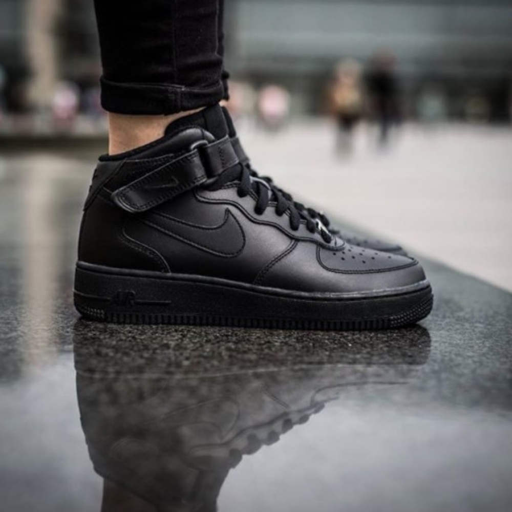 Nike Air Force 1 Mid Black AF1